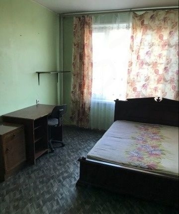 Сдается комната с прекрасным видом из окна.