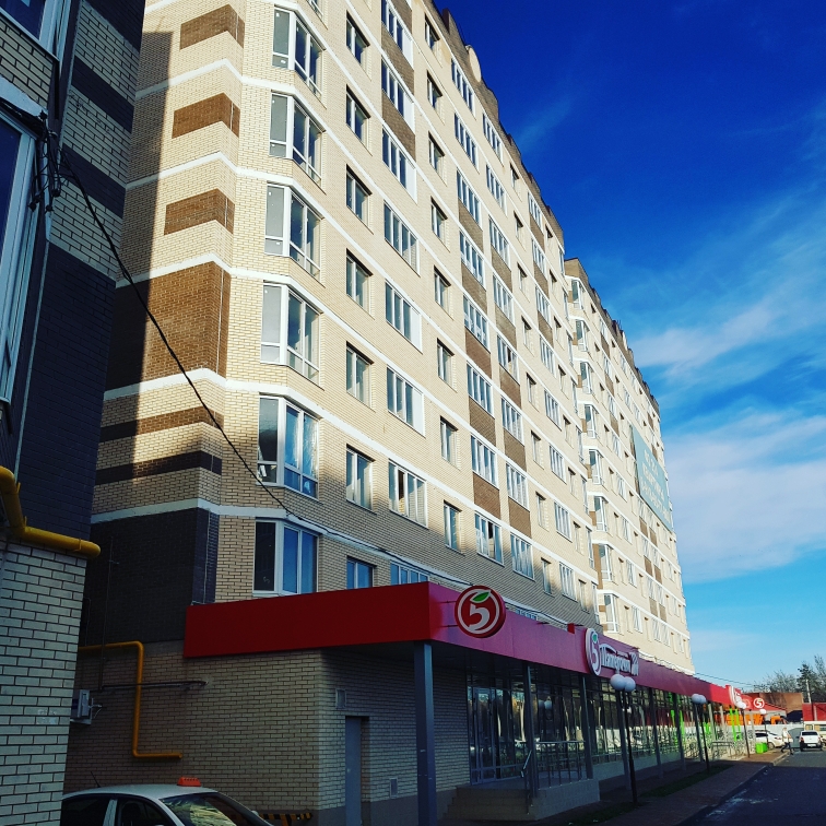 Продам двух комнатную квартиру 60 м