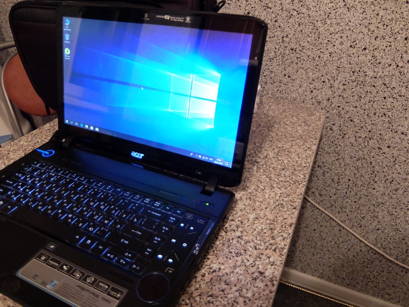 Продам Ноутбук Acer Aspire 5940G, процессор Intel Core i7