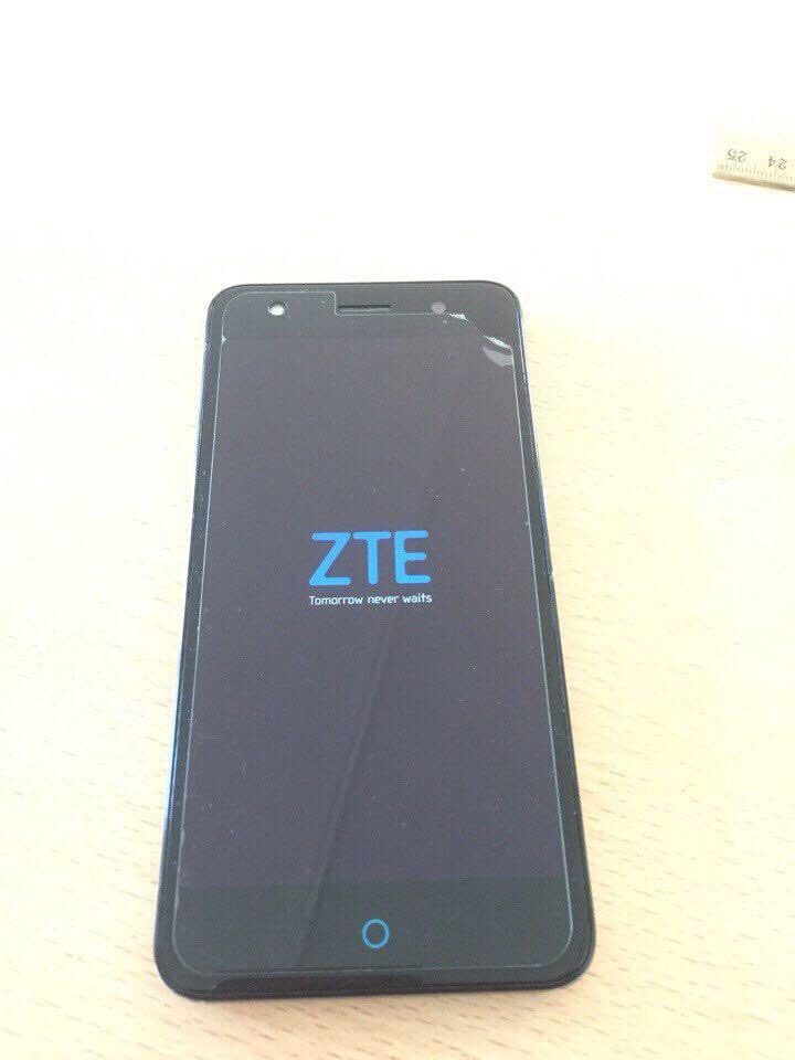 ZTE Blade V7 lite