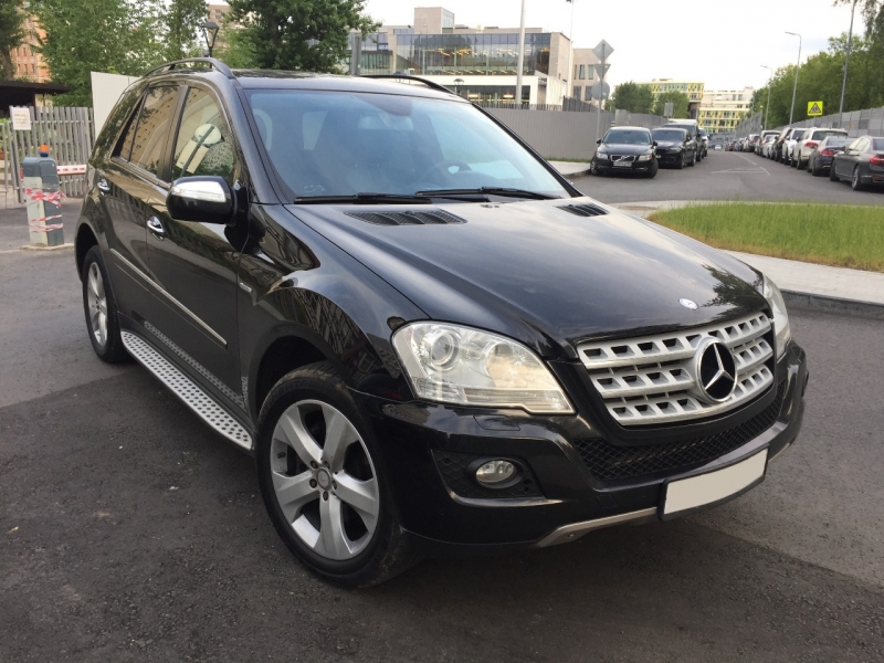 Продаю Mercedes-Benz ML CDI 211 л.с. 4WD. Рестайлинг