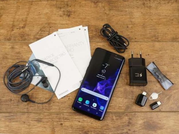 Смартфон Samsung Galaxy S9