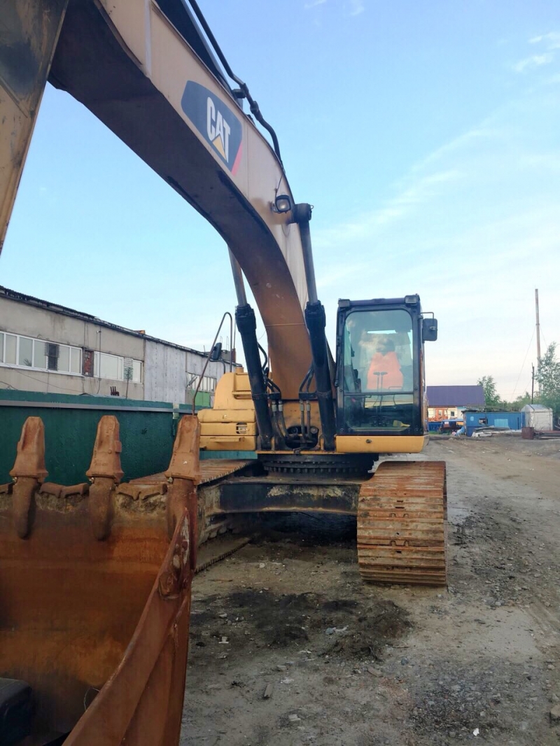 Продам экскаватор CAT Caterpillar 330 DL