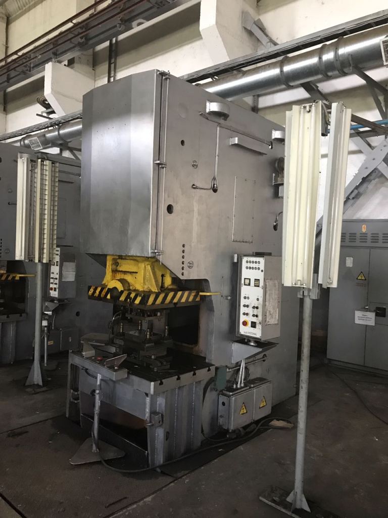 Продам пресс кривошипный PEE250.II