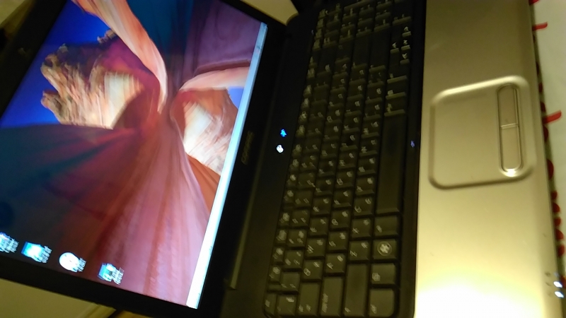 Ноутбук HP Compaq CQ61 2 ядра 2 Ghz 2 Gb 150 hdd 15,6 dvd cr wi-fi cam