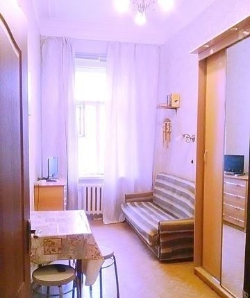 Сдатся на длительный срок уютная 12 м.