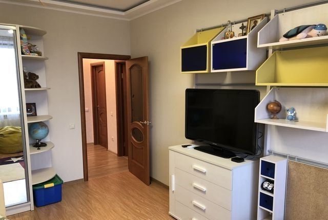 Продается замечательная 3-к кв.