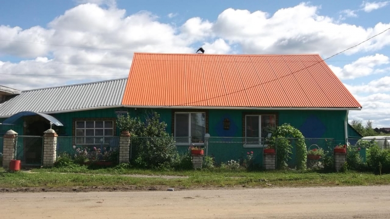 Продам усадьбу в центре с. Тегульдет.