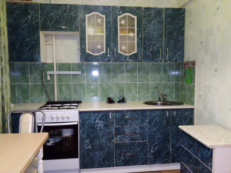 Продам 1к.кв с хорошим ремонтом и мебелью. Торг