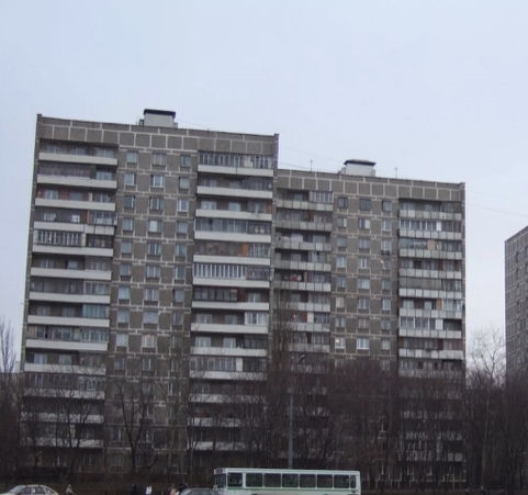 Продается однокомнатная квартира под ремонт.