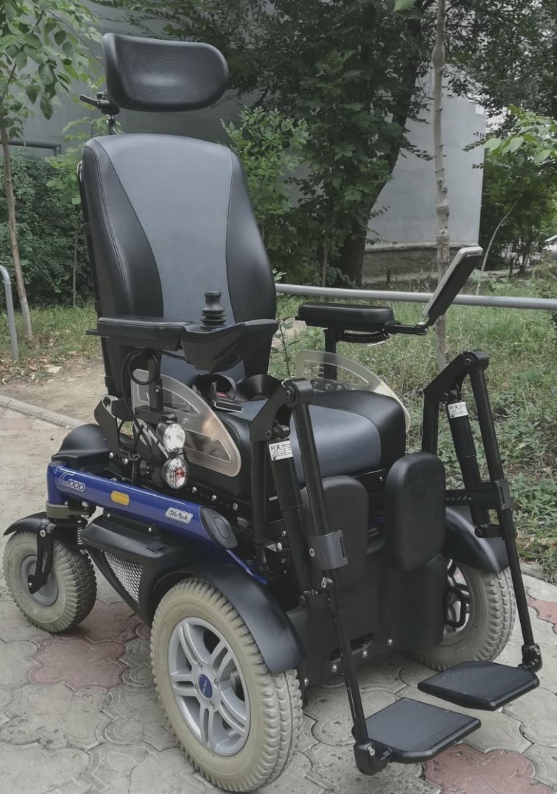 Коляска с электродвигателем Otto Bock C-1000