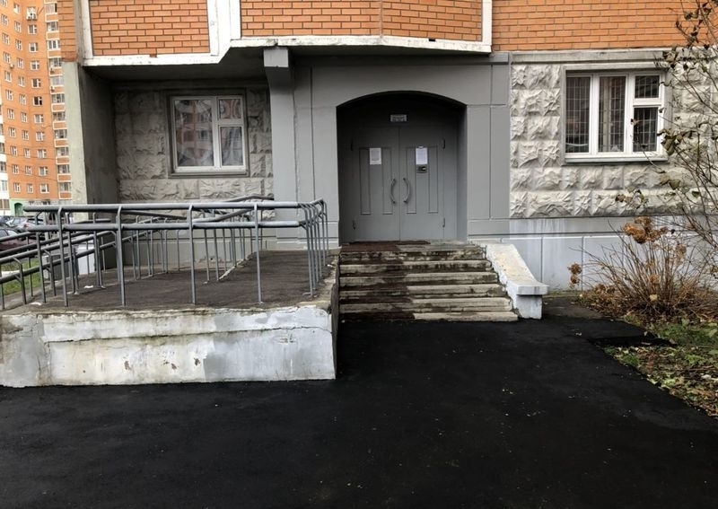 Сдается 1-к квартира в хорошем развитом районе.