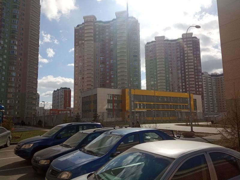 Продается однокомнатная квартира с ремонтом в новом панельном доме П - 44 Т.