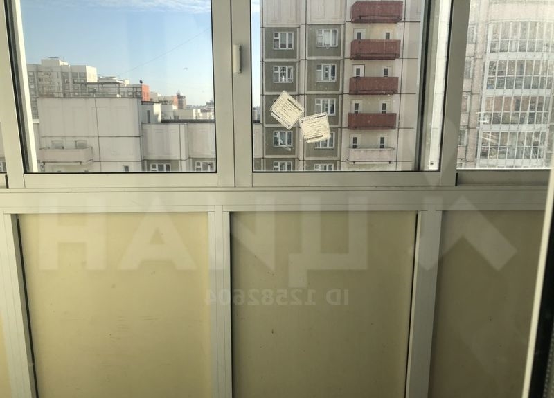 Продается 2-комнатная квартира в хорошем районе.