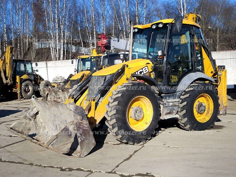 - JCB 4CX, 2011 , 9000 