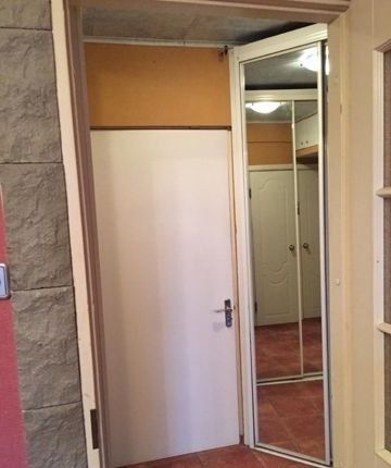 Сдам 2-к квартиру в районе с развитой инфраструктурой.