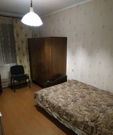 Сдается чистая Двухкомнатная квартира.
