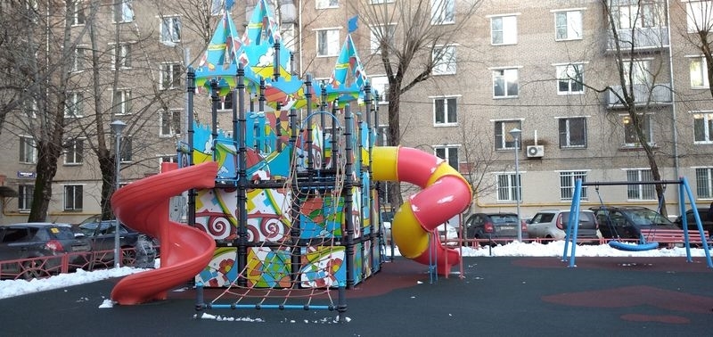 Продам Студию -квартиру , в трех минутах ходьбы от метро Нахимовский проспект.