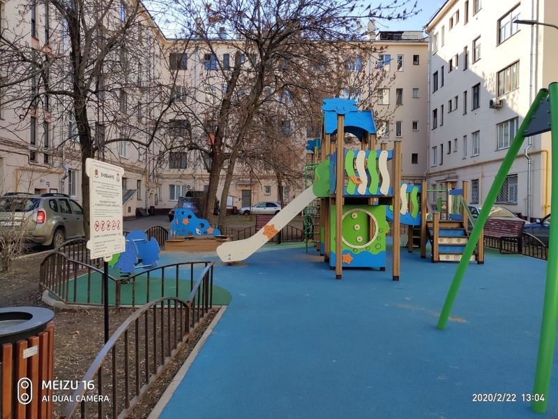Продам Студию -квартиру , в трех минутах ходьбы от метро Спортивная.
