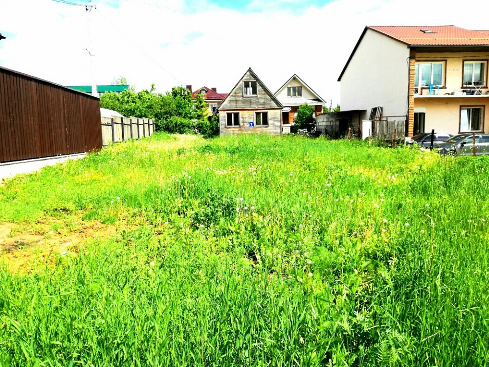 Продаю участок 6 соток под застройку в Приморско-Ахтарске
