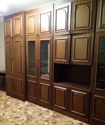 Сдается на длительный срок уютная 2-комнатная квартира.