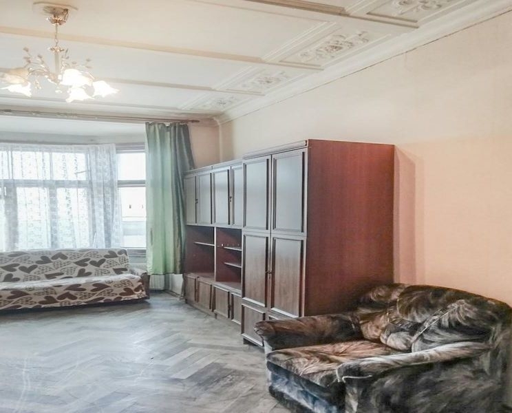 Сдам светлую комнату.