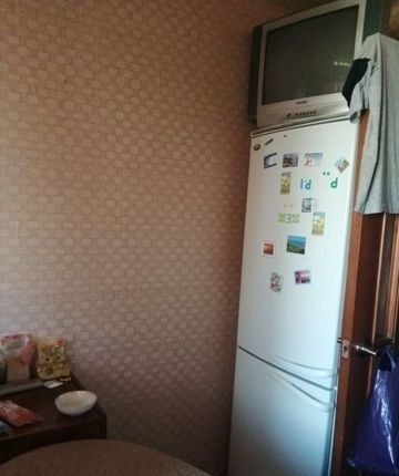 Сдается однокомнатная квартира в многоэтажном доме на 7 этаже.