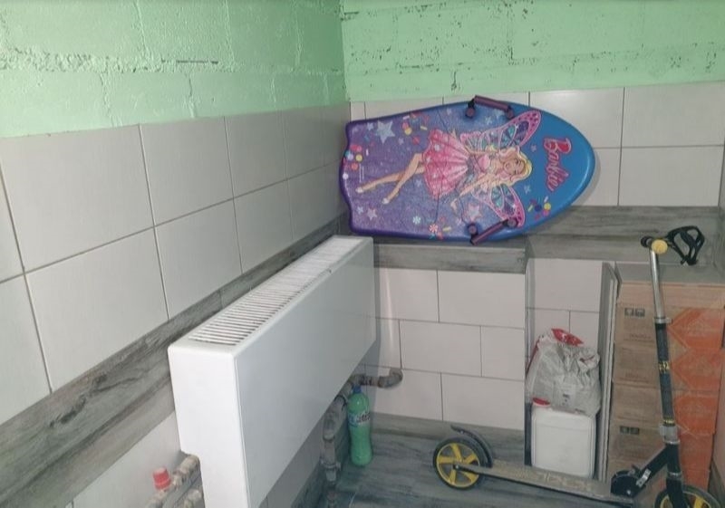 Продается кладовка 3,4м2 Вход рядом с подъездом 2, сразу самая первая ...
