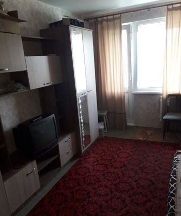 Сдатся комната с лоджией.