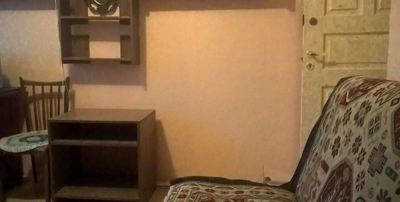 Комната на длительный срок .