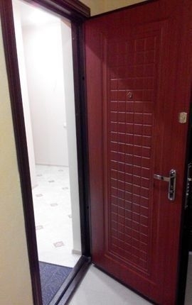 Сдатся уютная однокомнатная квартира в хорошем состоянии в монолитном доме.