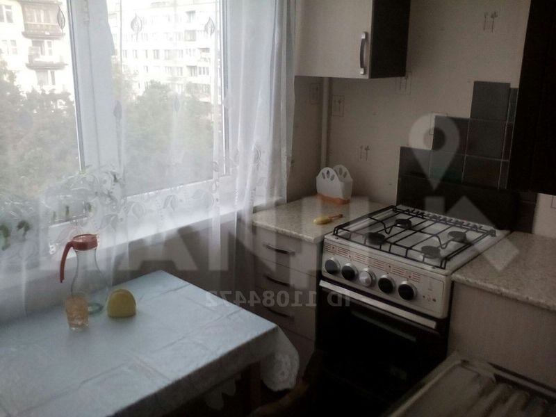 Сдается 1- к квартира в хорошем развитом районе.