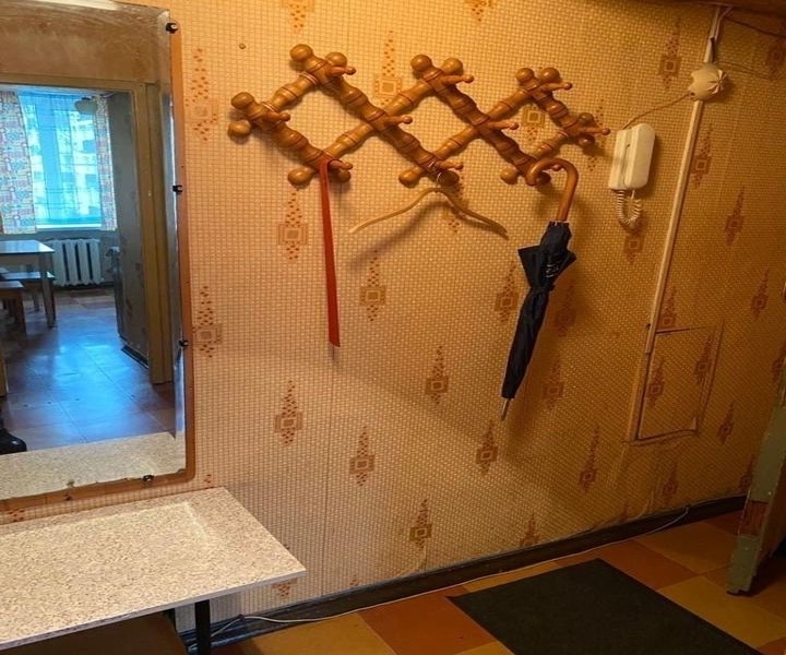Сдается 1- к квартира в развитом благоустроенном районе.