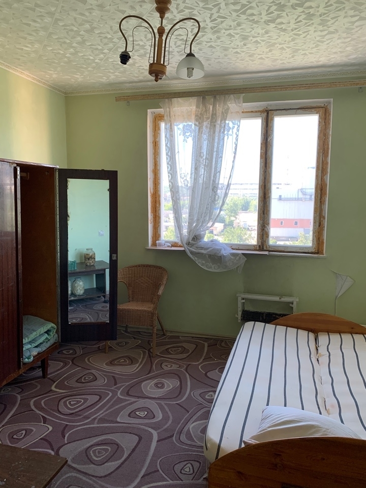 Продам 3-комнатную квартиру по отличной цене.