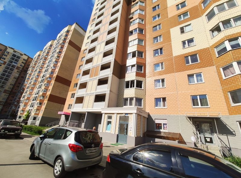 Продается прекрасная 1 комнатная квартира, расположенная на 11 этаже , 17 этажно
