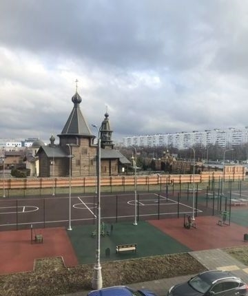 Сдам двушку в хорошем районе.
