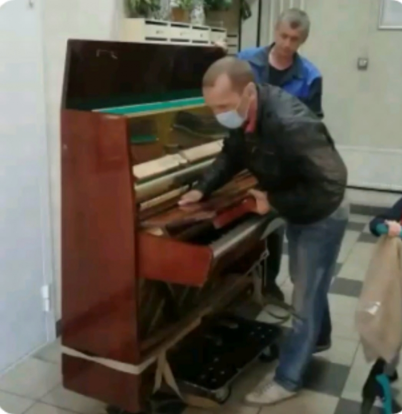 ПЕРЕВОЗКА ПИАНИНО ПРОФЕССИОНАЛЬНЫМИ ГРУЗЧИКАМИ