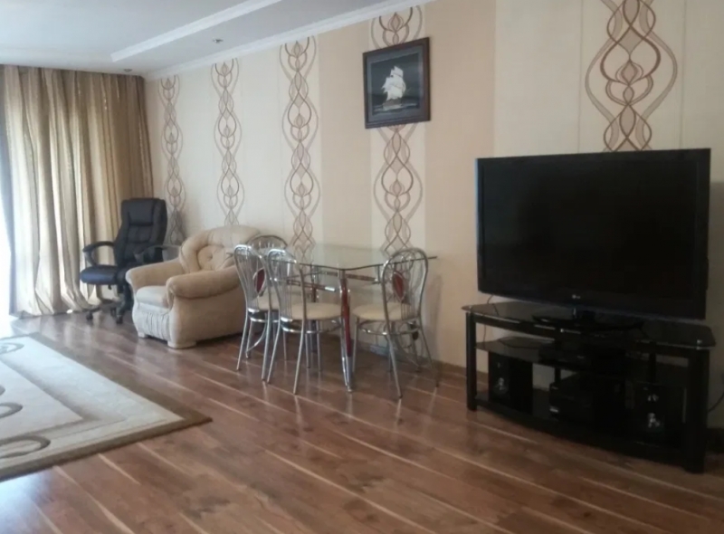 Продам 1-к квартира в Алуште, Крым