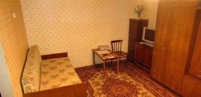 Сдается 1-к квартира в хорошем развитом районе.