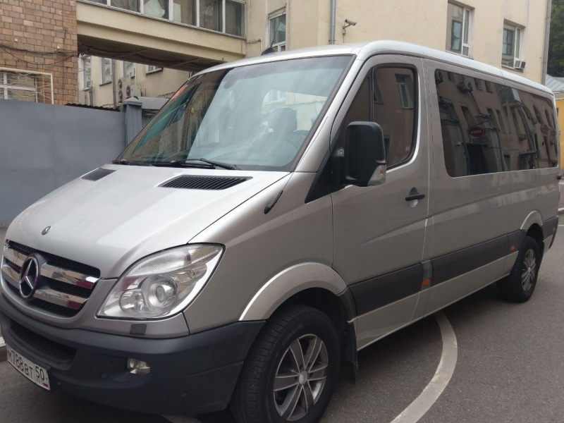 Немецкий микроавтобус Mercedes Sprinter