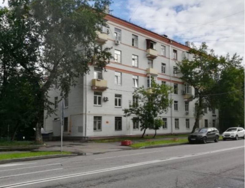 Продатся уютная, просторная 4-х комнатная квартира в кирпичном.