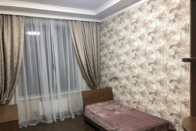 Сдается в аренду замечательная 4-к кв.