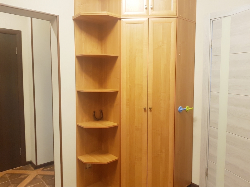 Продается просторная двухкомнатная, уютная квартира распашонка.