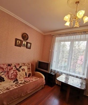 Сдам светлую комнату.
