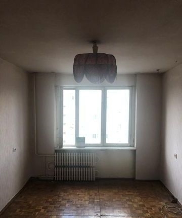 Продается 1-к квартира в тихом районе.
