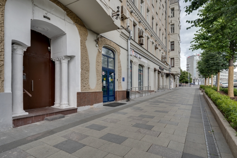 В продаже 4-х комнатная квартира с новой отделкой в доходном доме купца Ф.