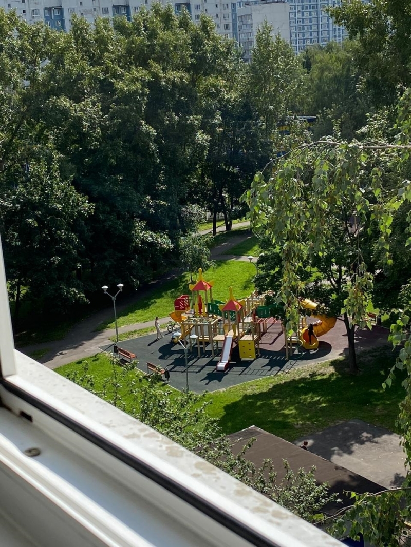 Вашему вниманию предоставляем 2х комнатную квартиру.