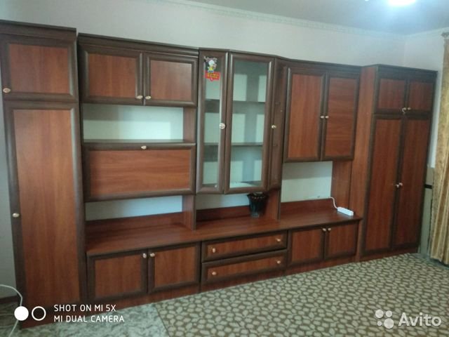 Продам стенку Виктория и диван