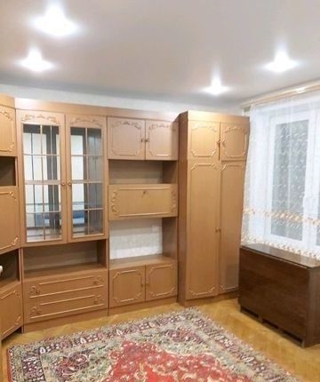 Сдам 2-к квартиру в районе с развитой инфраструктурой.