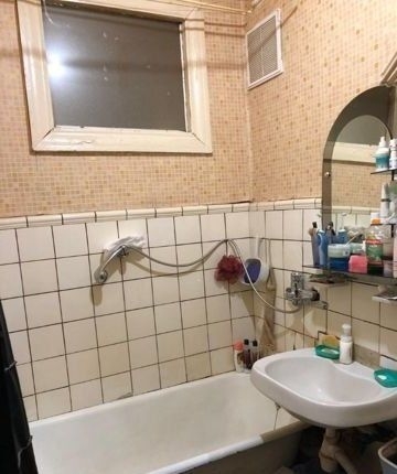 Продаю 2-х комнатную квартиру в хрущевке.